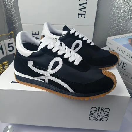 ロエベ カジュアルシューズ