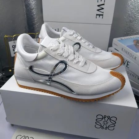 ロエベ カジュアルシューズ