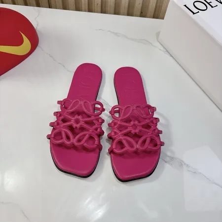 ロエベ スリッパ