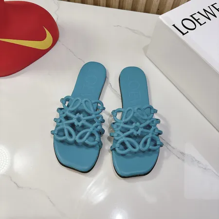 ロエベ スリッパ