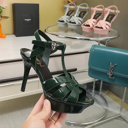 イブサンローラン サンダル