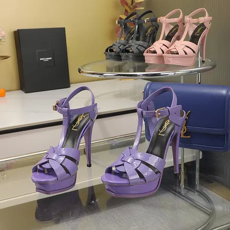 イブサンローラン サンダル