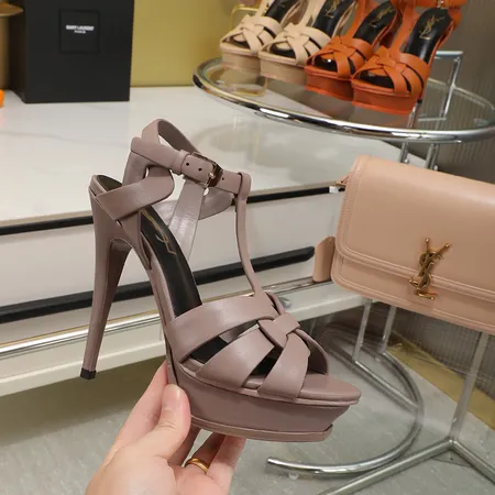 イブサンローラン サンダル