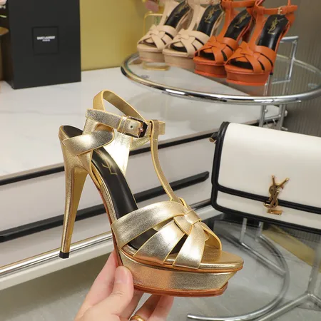 イブサンローラン サンダル