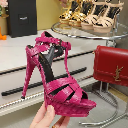 イブサンローラン サンダル