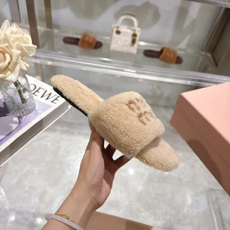 ミュウミュウ スリッパ