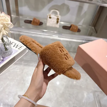 ミュウミュウ スリッパ