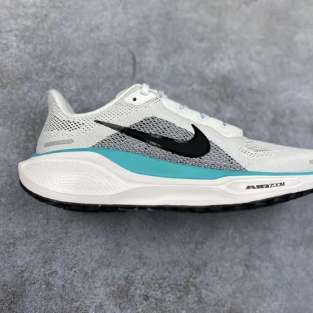 ナイキ スニーカー