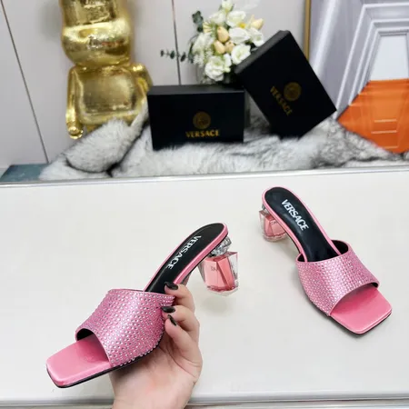 ヴェルサーチ サンダル