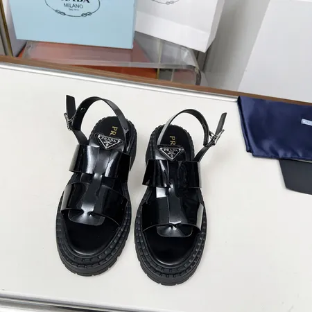 プラダ サンダル