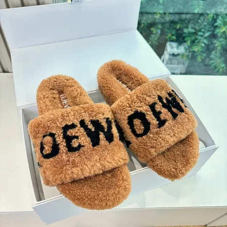 ロエベ スリッパ