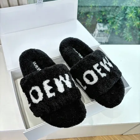 ロエベ スリッパ