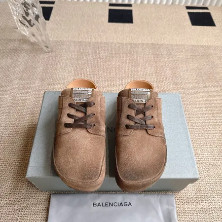 バレンシアガ カジュアルシューズ