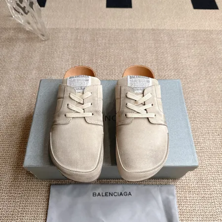 バレンシアガ カジュアルシューズ