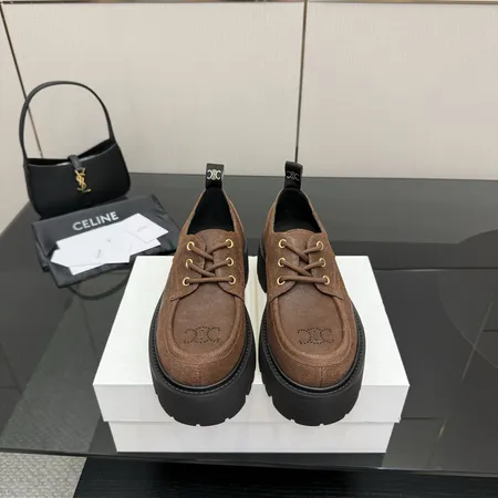 セリーヌ カジュアルシューズ