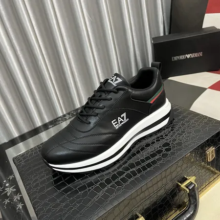 アルマーニ カジュアルシューズ