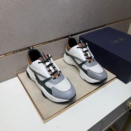 ディオール スニーカー