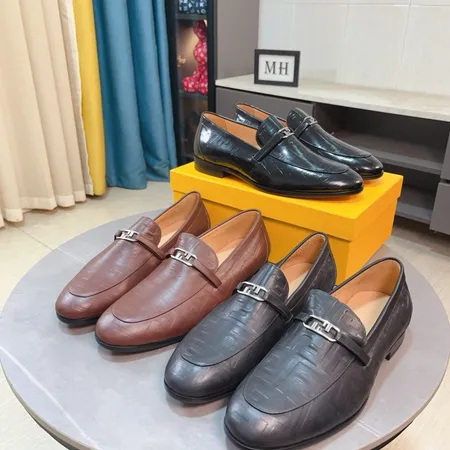 フェンディ ビジネスシューズ