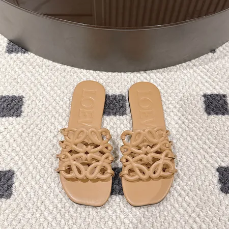 ロエベ スリッパ