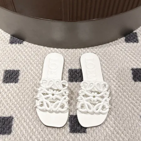 ロエベ スリッパ