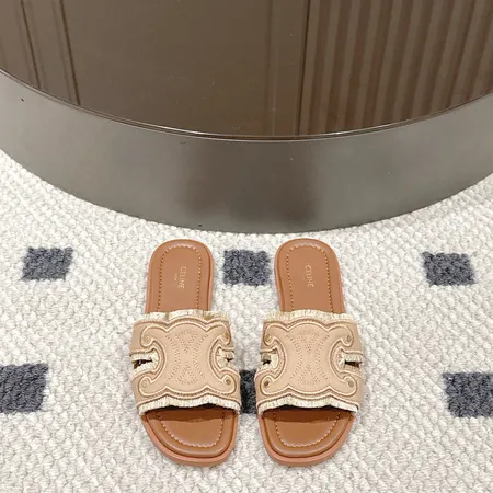 セリーヌ スリッパ