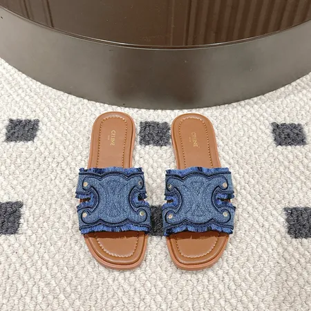 セリーヌ スリッパ