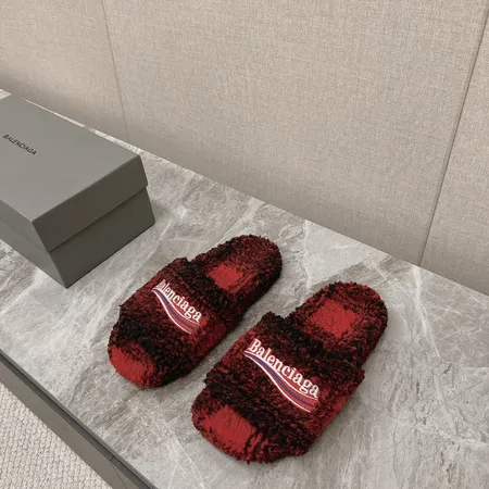 バレンシアガ スリッパ