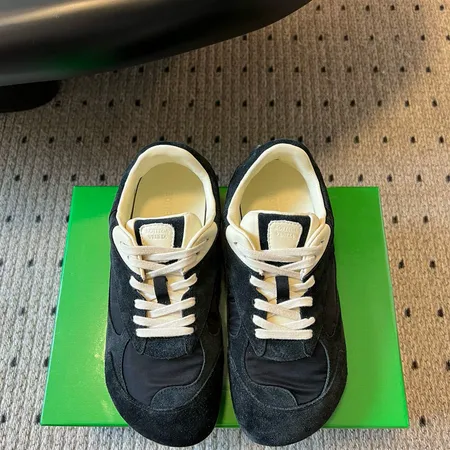 ボッテガ ヴェネタ カジュアルシューズ