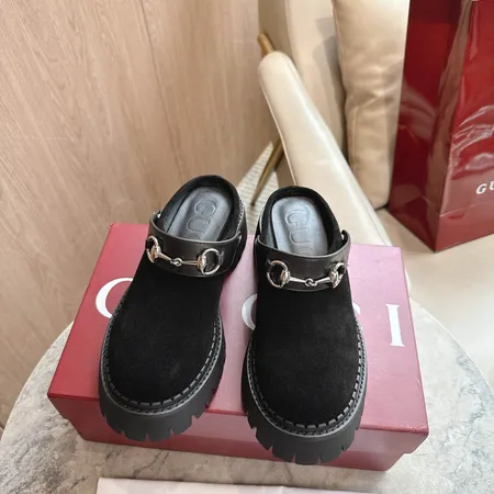 グッチ スリッパ