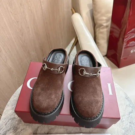 グッチ スリッパ