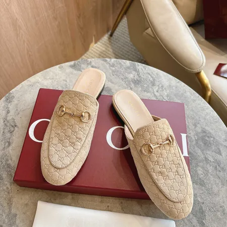 グッチ スリッパ