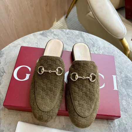グッチ スリッパ