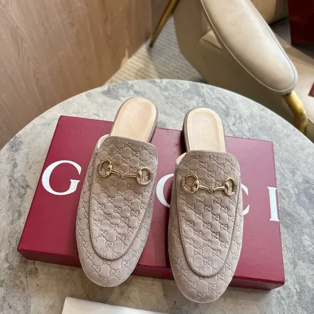 グッチ スリッパ