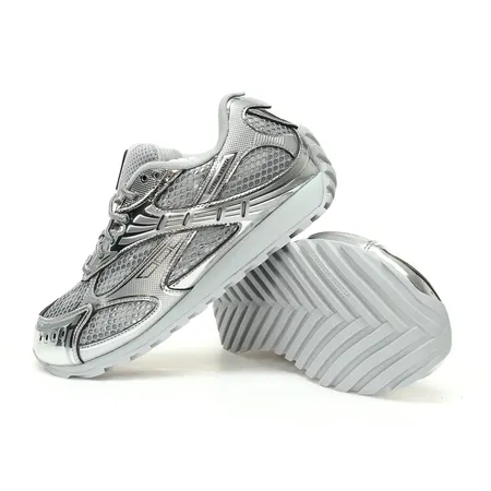 ボッテガ ヴェネタ スニーカー