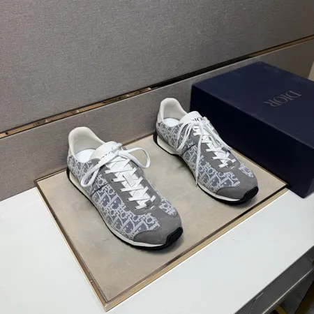 ディオール カジュアルシューズ