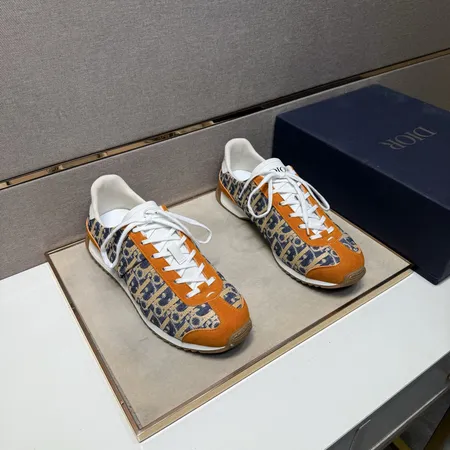 ディオール カジュアルシューズ