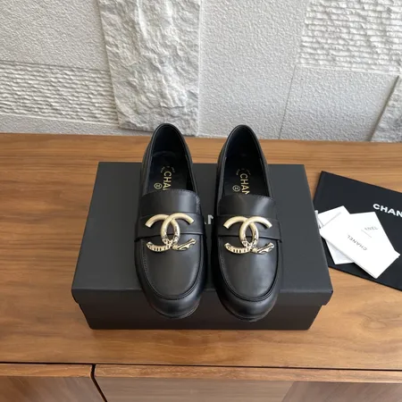 シャネル ビジネスシューズ