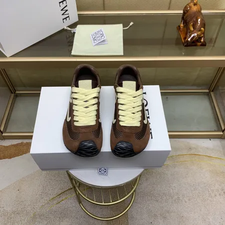 ロエベ スニーカー