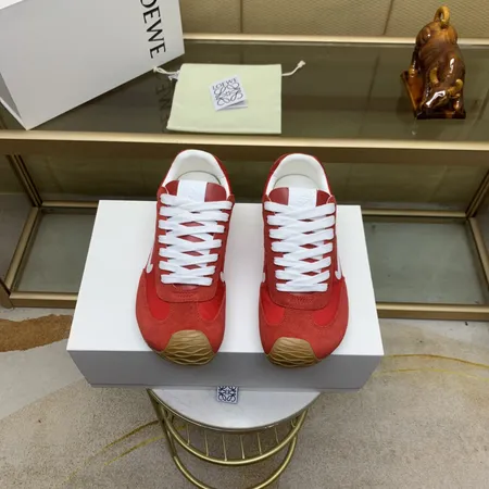 ロエベ スニーカー