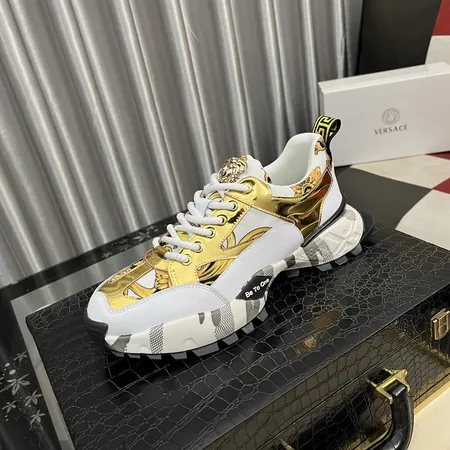 ヴェルサーチ カジュアルシューズ