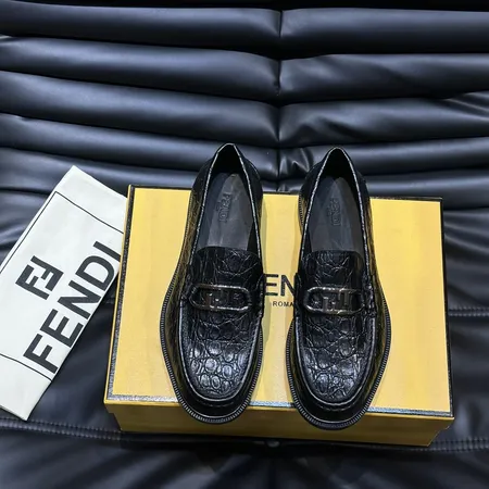 フェンディ ビジネスシューズ