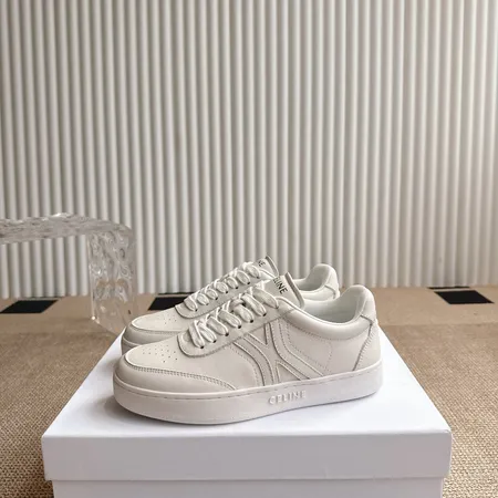 セリーヌ カジュアルシューズ