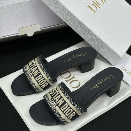 ディオール スリッパ
