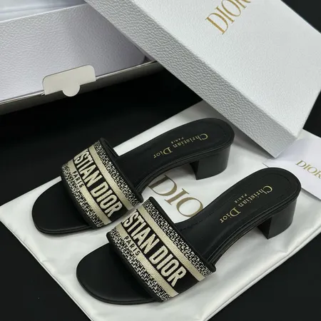 ディオール スリッパ