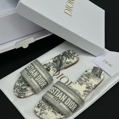 ディオール スリッパ