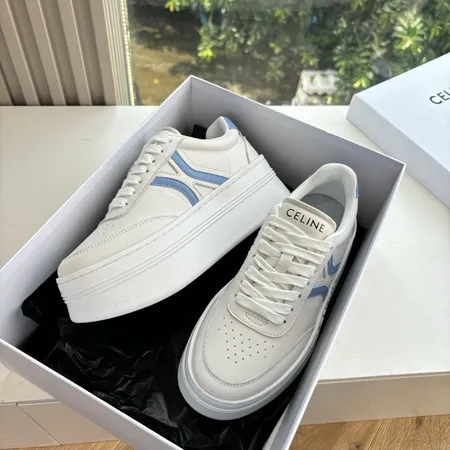 セリーヌ カジュアルシューズ