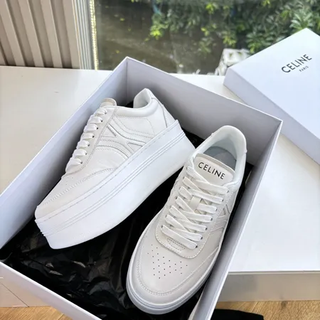 セリーヌ カジュアルシューズ