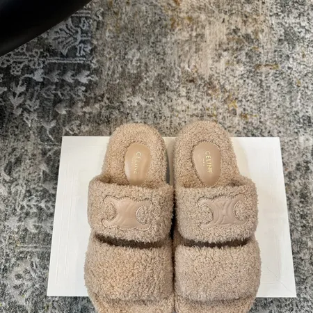 セリーヌ スリッパ