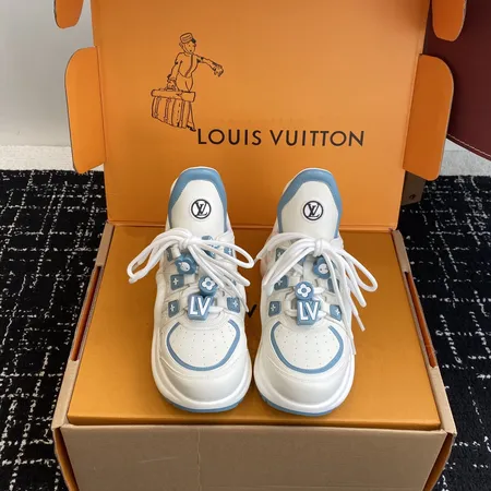 ルイヴィトン スニーカー