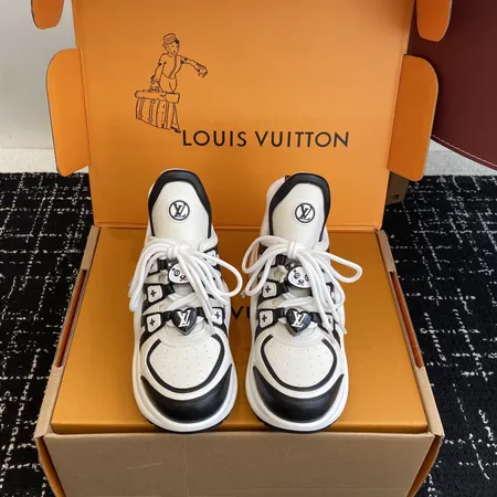 ルイヴィトン スニーカー